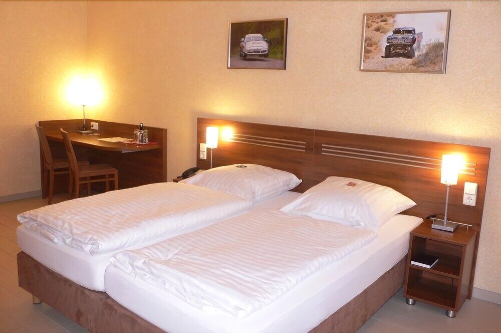 Land-Gut-Hotel Am Ring Meuspath Exteriér fotografie